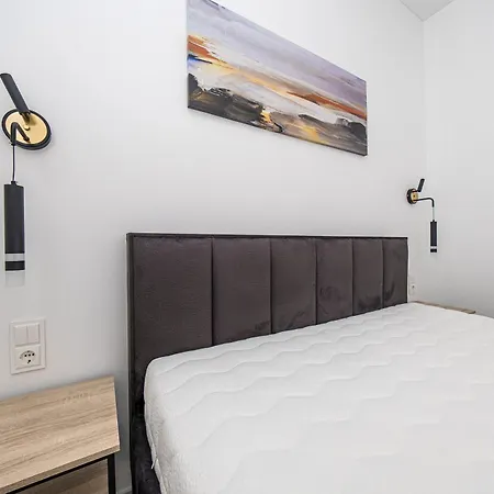 Apartment Brauni Modern Vieno Auksto Kotedzas Kunigiskese Takas I Jura 2 Komplekse Palanga